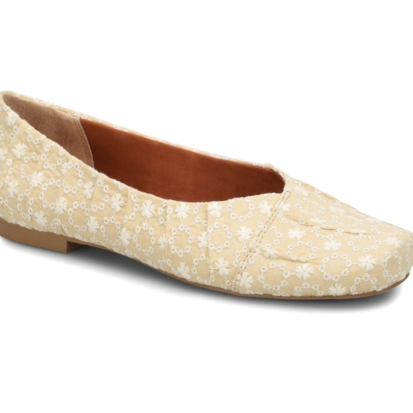 Kork Ease Korks Palmer Ballet Flat Embroidered 7.5M NWOB - Picture 6 of 9